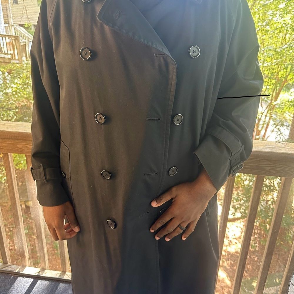 Nice classic lined raincoat by Burberry - Picture 8 of 9